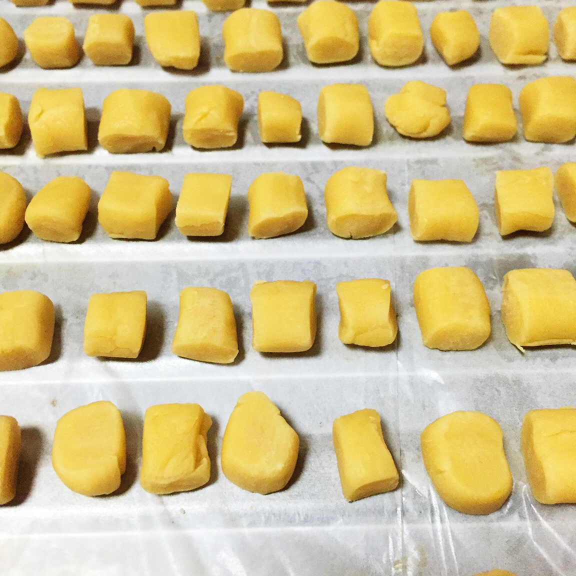 小石头饼干。