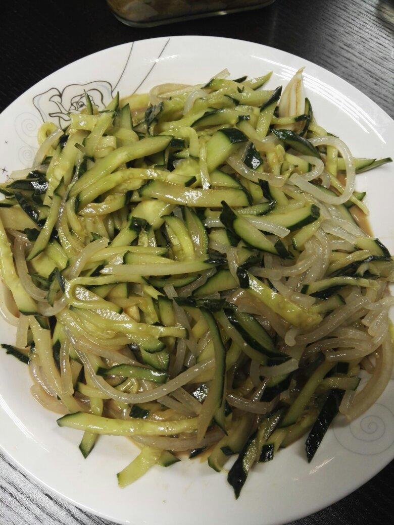 麻酱青瓜拌粉丝