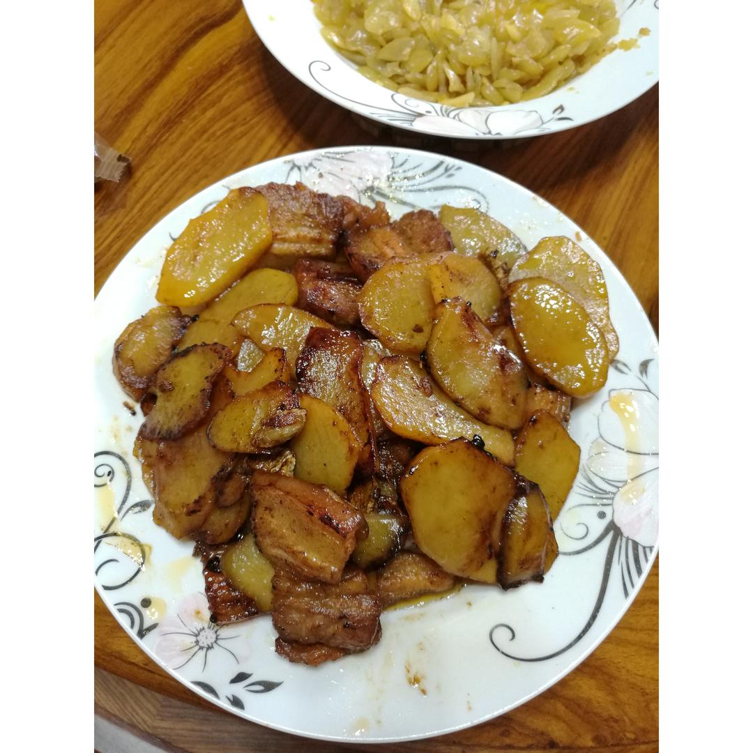 土豆回锅肉