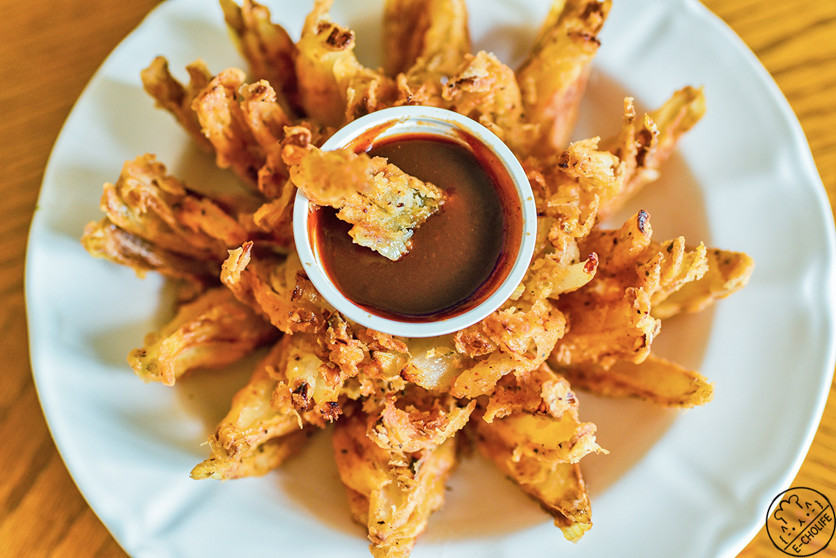 echolife一口生活做的自制名店outback招牌菜:酥炸洋葱花