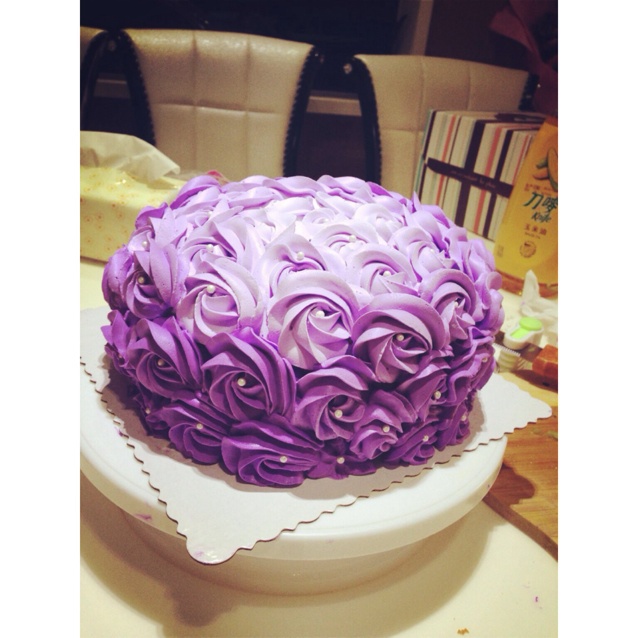 color小琦做的紫色玫瑰渐变裱花蛋糕