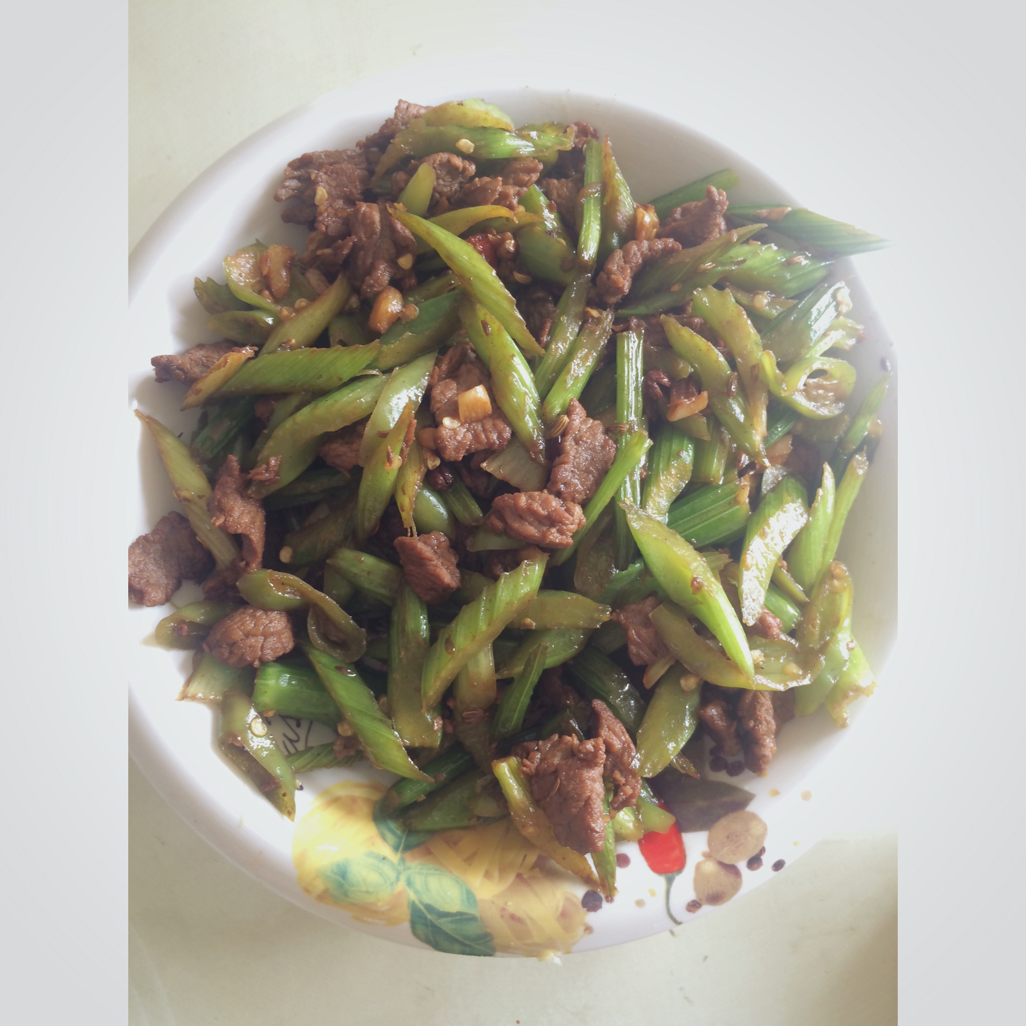 芹菜牛肉末「下饭神器」