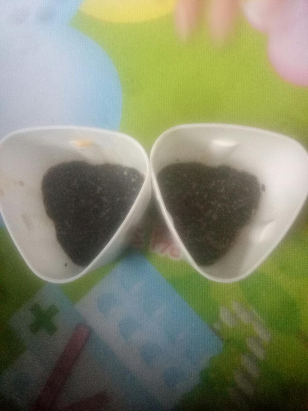 超级简单蒸黑芝麻蛋糕