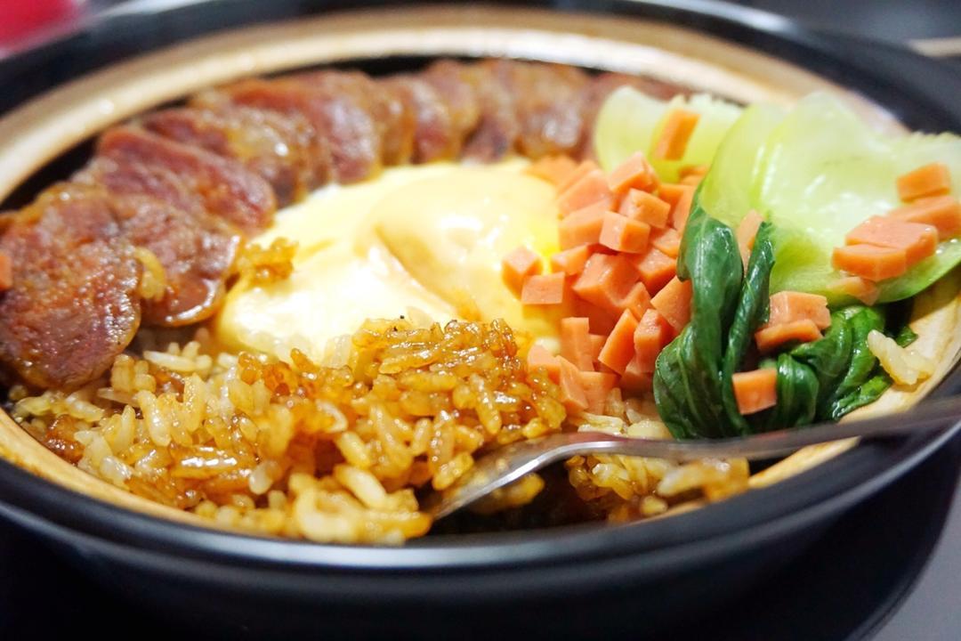 香肠煲仔饭