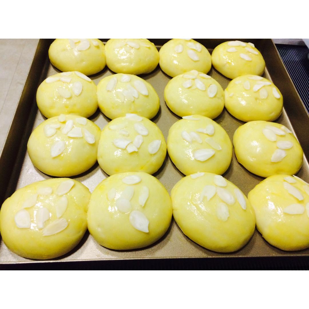 鲜奶油小餐包（一次发酵）