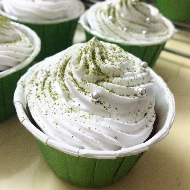 古典巧克力cupcake配马斯卡彭奶油霜