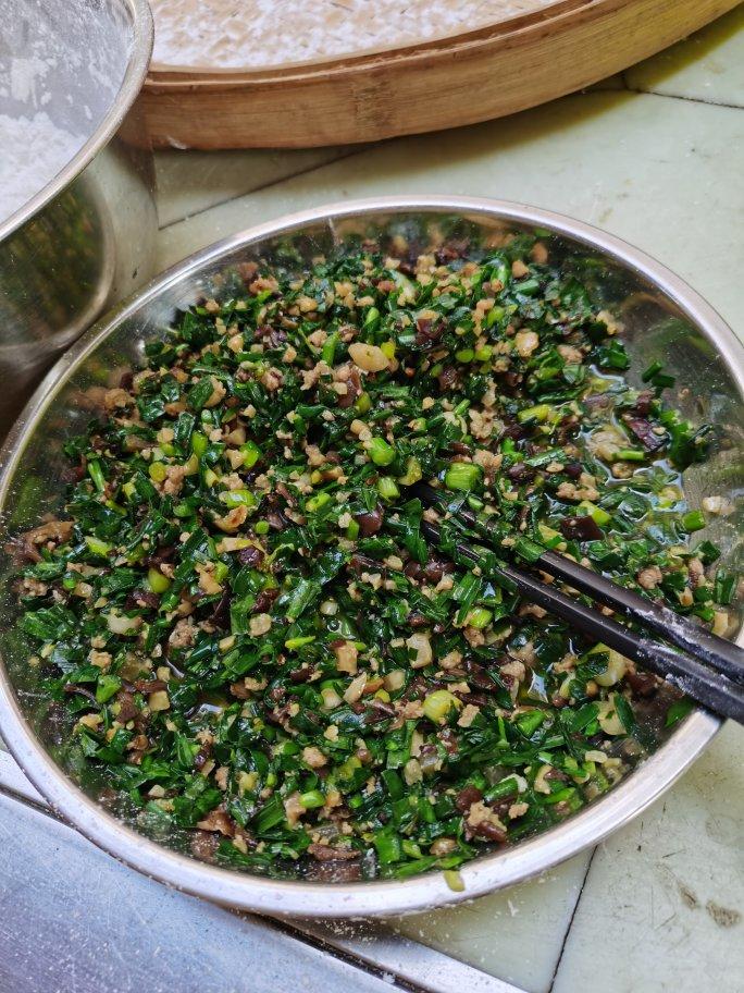 自制韭菜馅饺子（妈妈的配方）