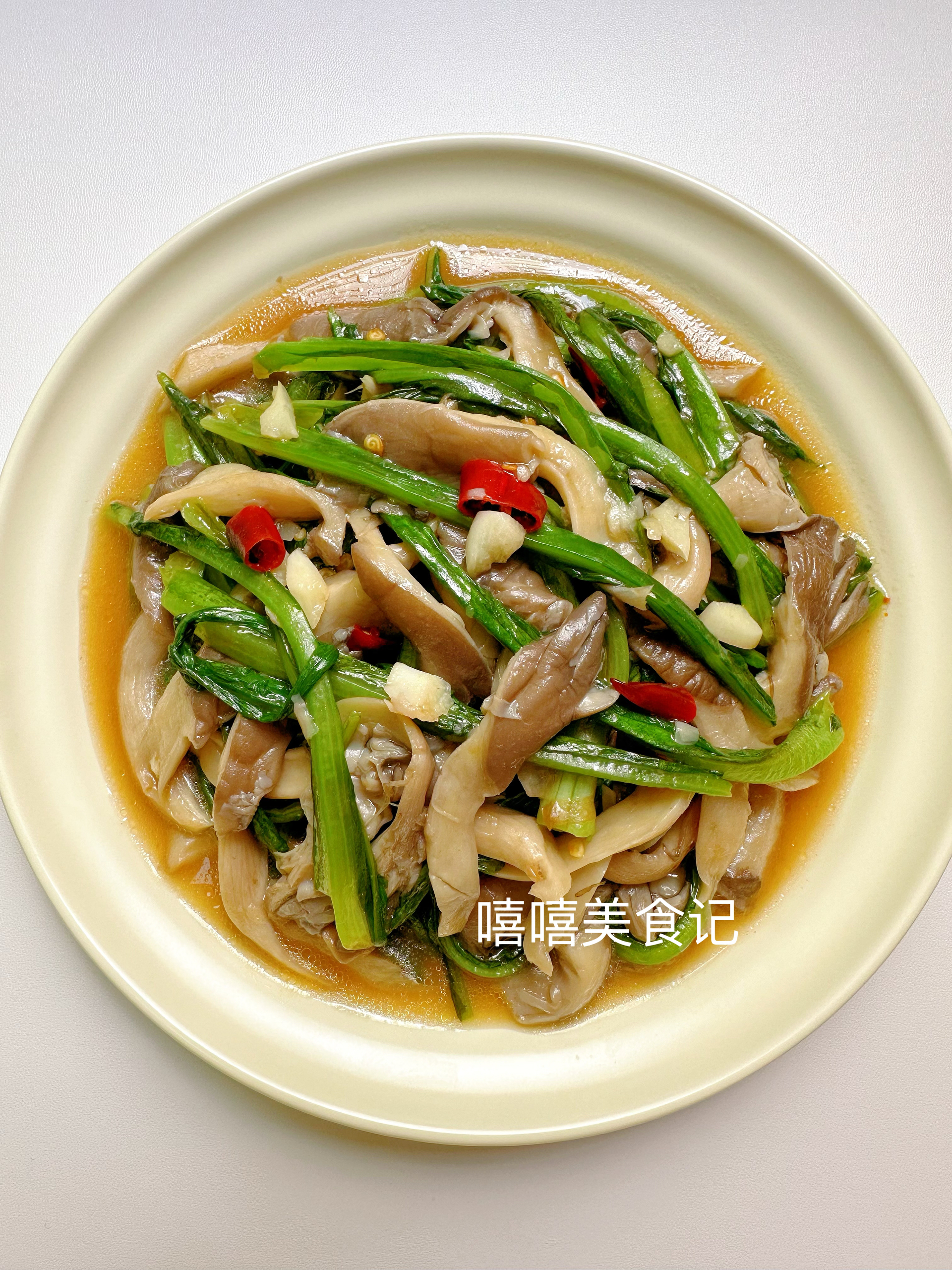 蘑菇炒油麦菜｜简单好吃又营养的做法