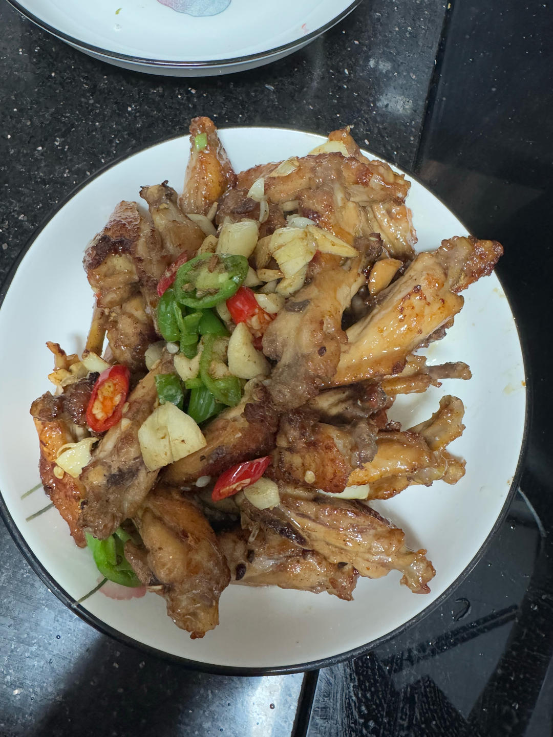 蒜香鸡翅，这才是鸡翅最好吃的做法