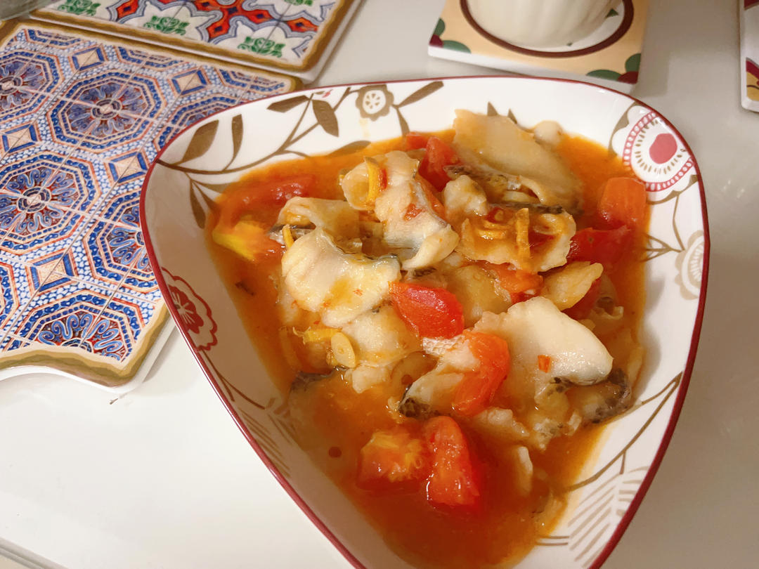 孩子点名要吃番茄鱼煲，立刻安排，鲜香嫩滑营养美味