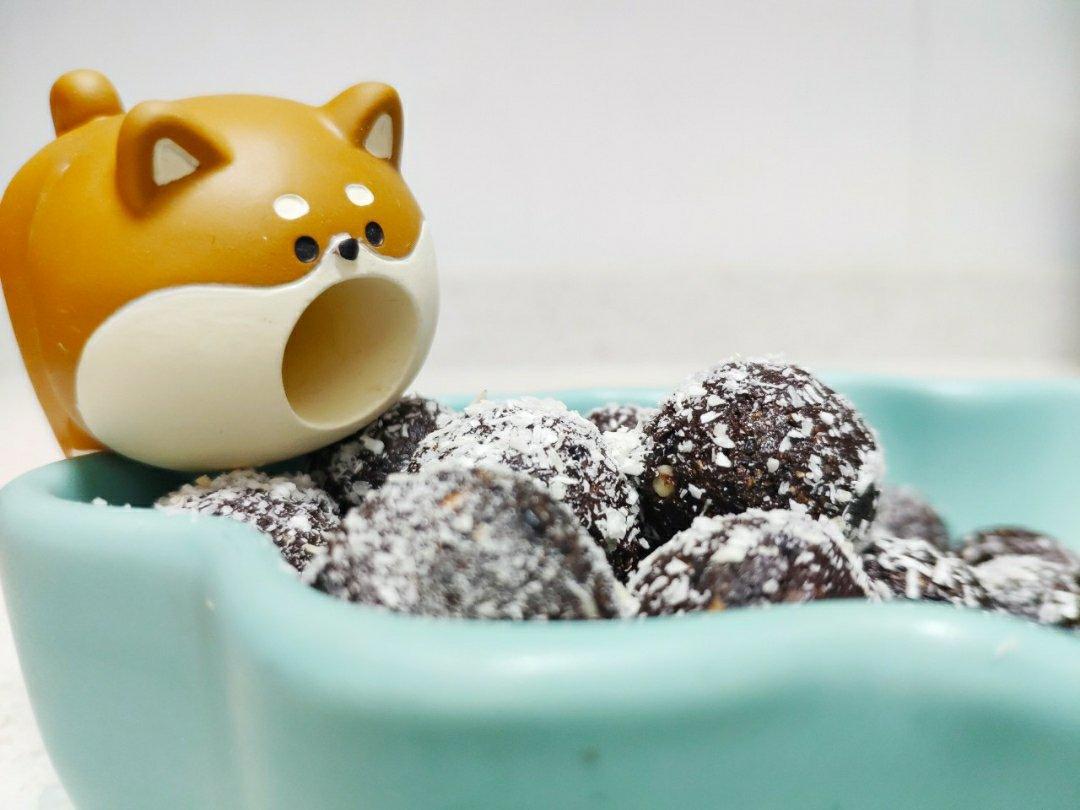 免烤巧克力坚果能量球丨健康·零食