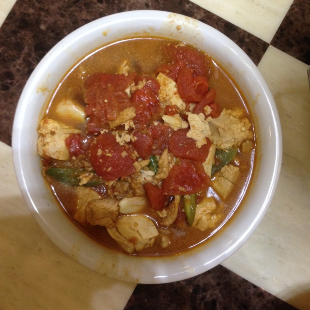 大小乖做的西红柿肉片炖冻豆腐