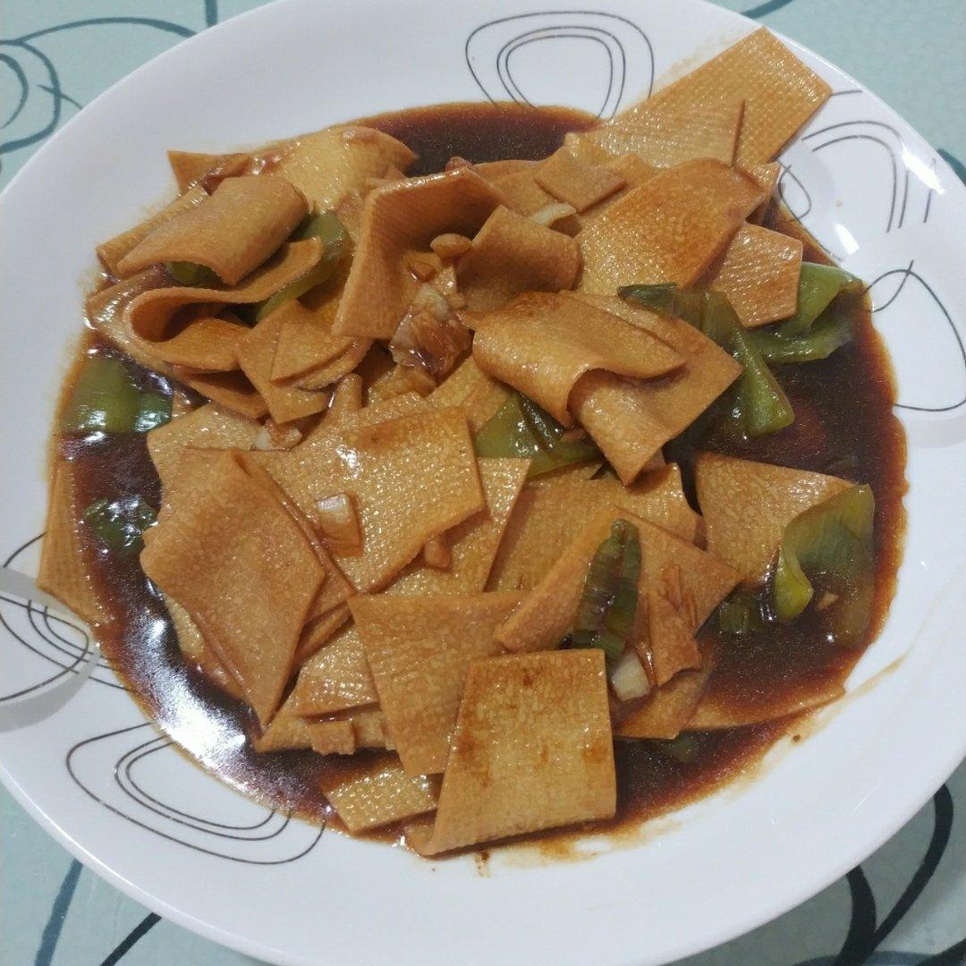 不用厨艺的尖椒干豆腐