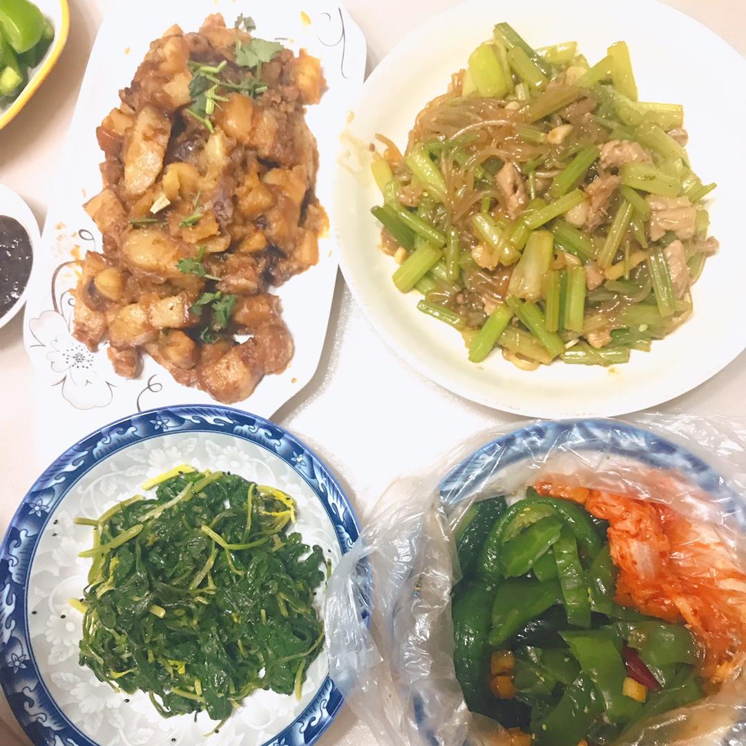 红烧肉炖土豆