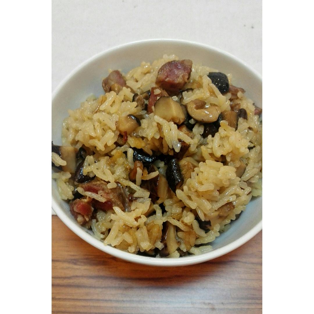 电饭锅版香菇腊肠饭