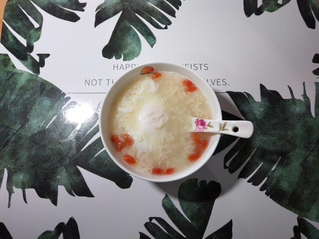 枸杞酒酿水抱蛋