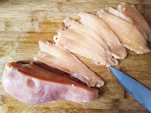 健康瘦身❗️㊙️ 香煎芦笋鸡肉卷的做法 步骤1