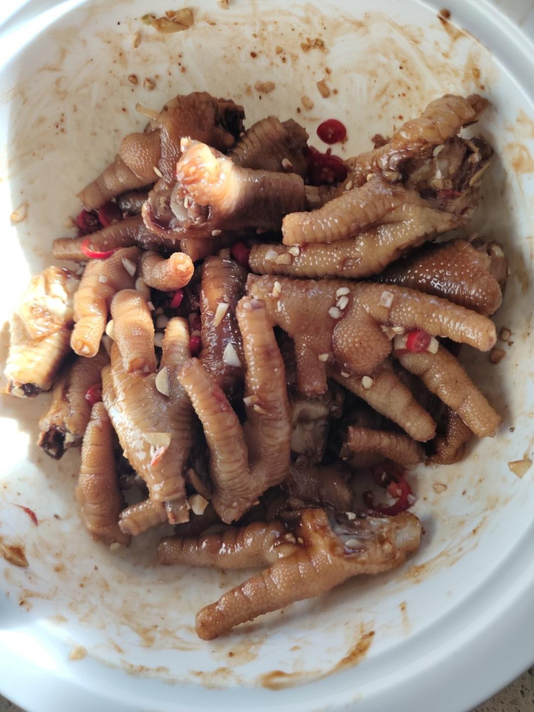 卖了十几年鸡爪的阿姨教我做的蒜香鸡爪