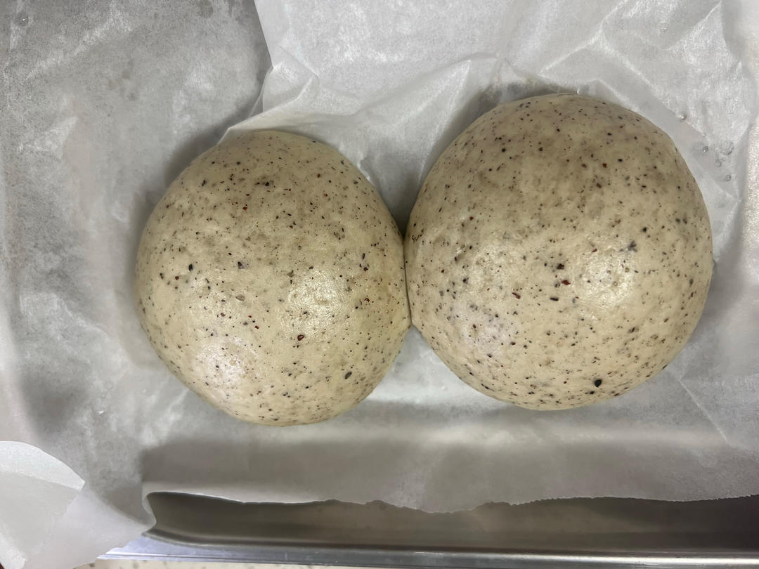 黑芝麻红枣馒头