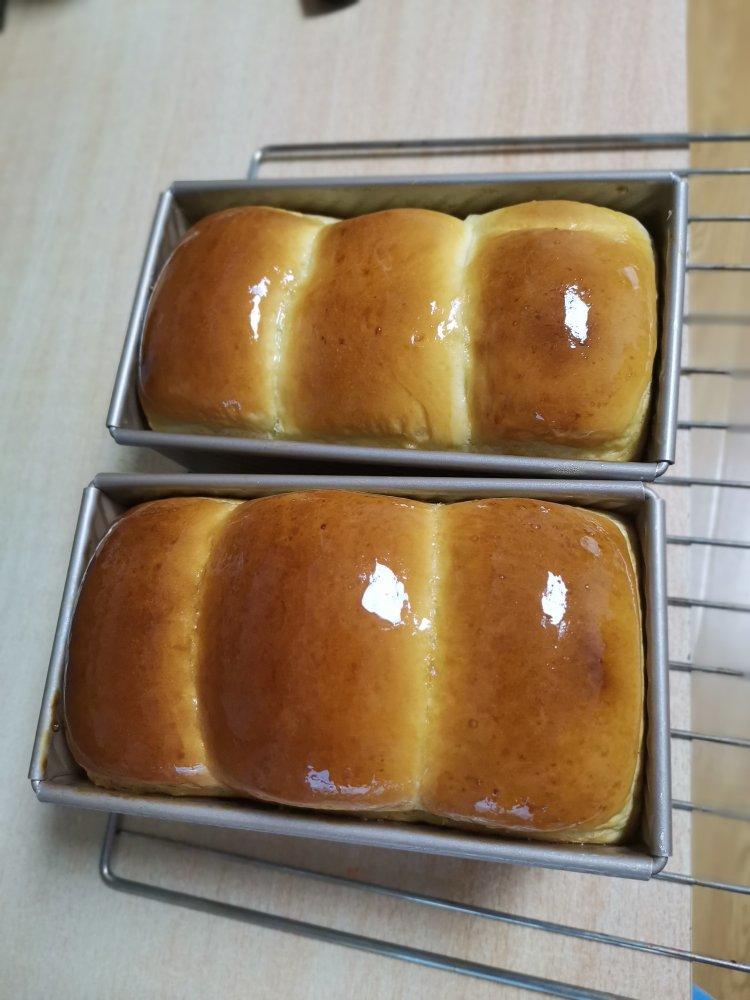 奶香纯粹的重料淡奶油吐司