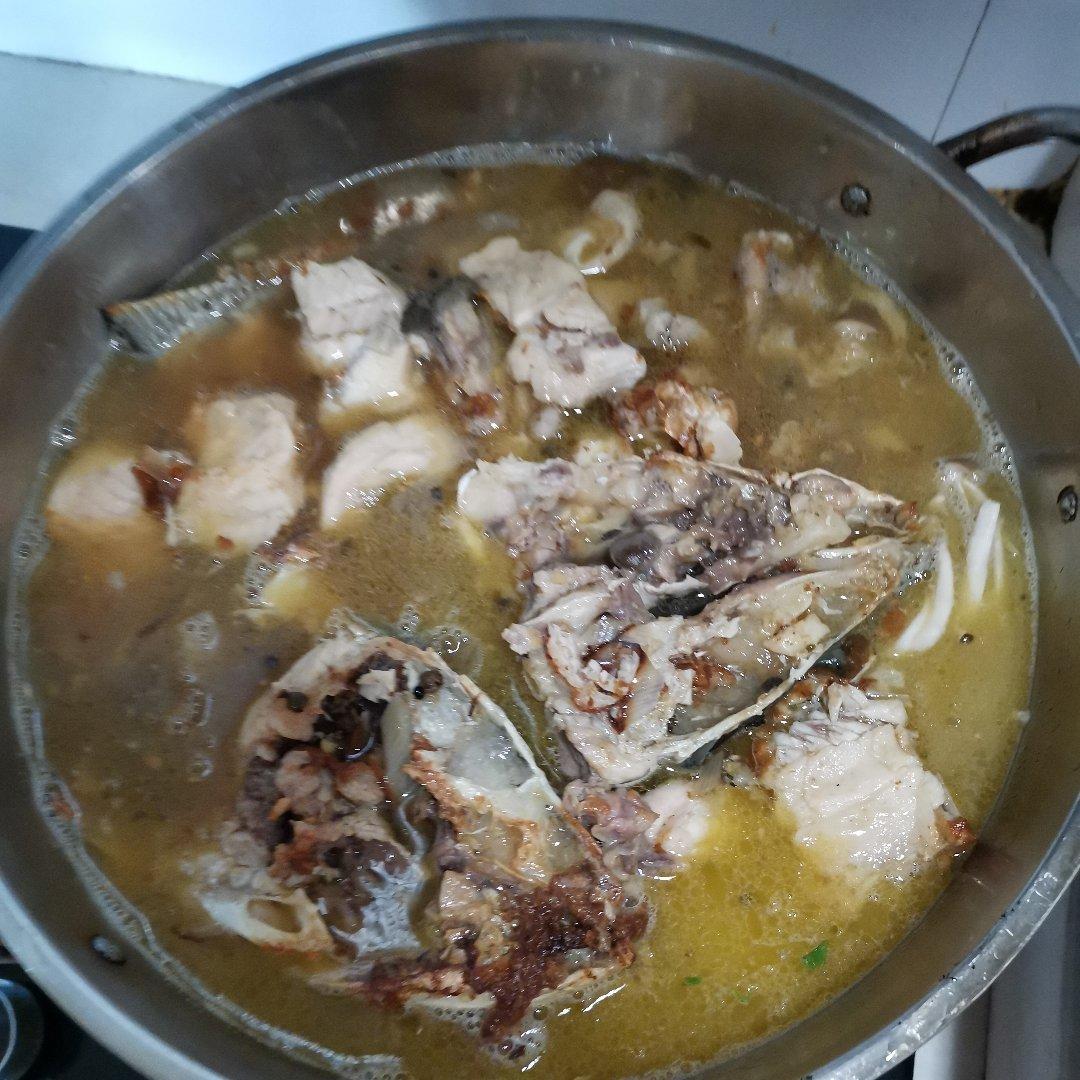 鱼头火锅