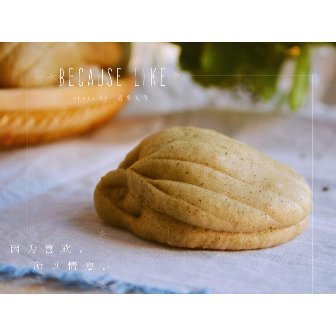 贝壳馒头（奶香芝麻糊馒头）