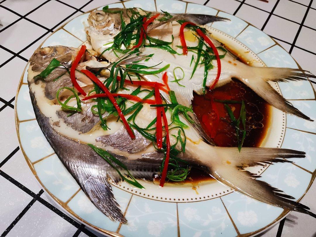 清蒸鲳鱼