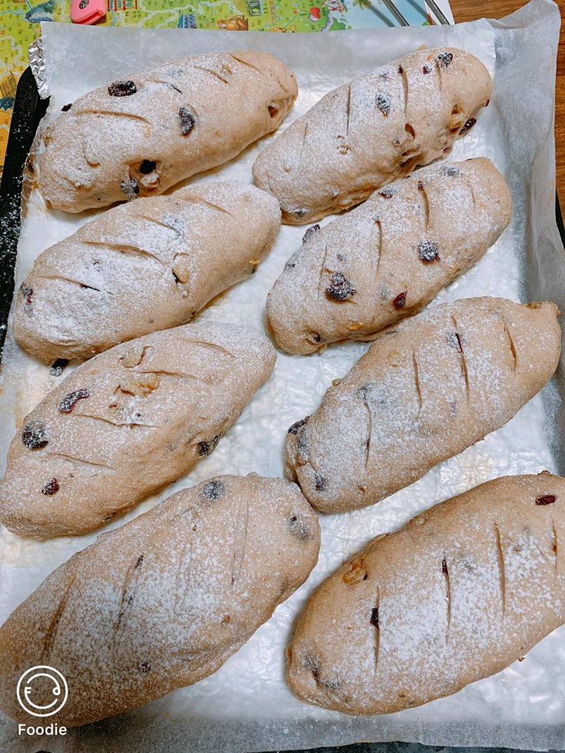 核桃蔓越莓软欧包