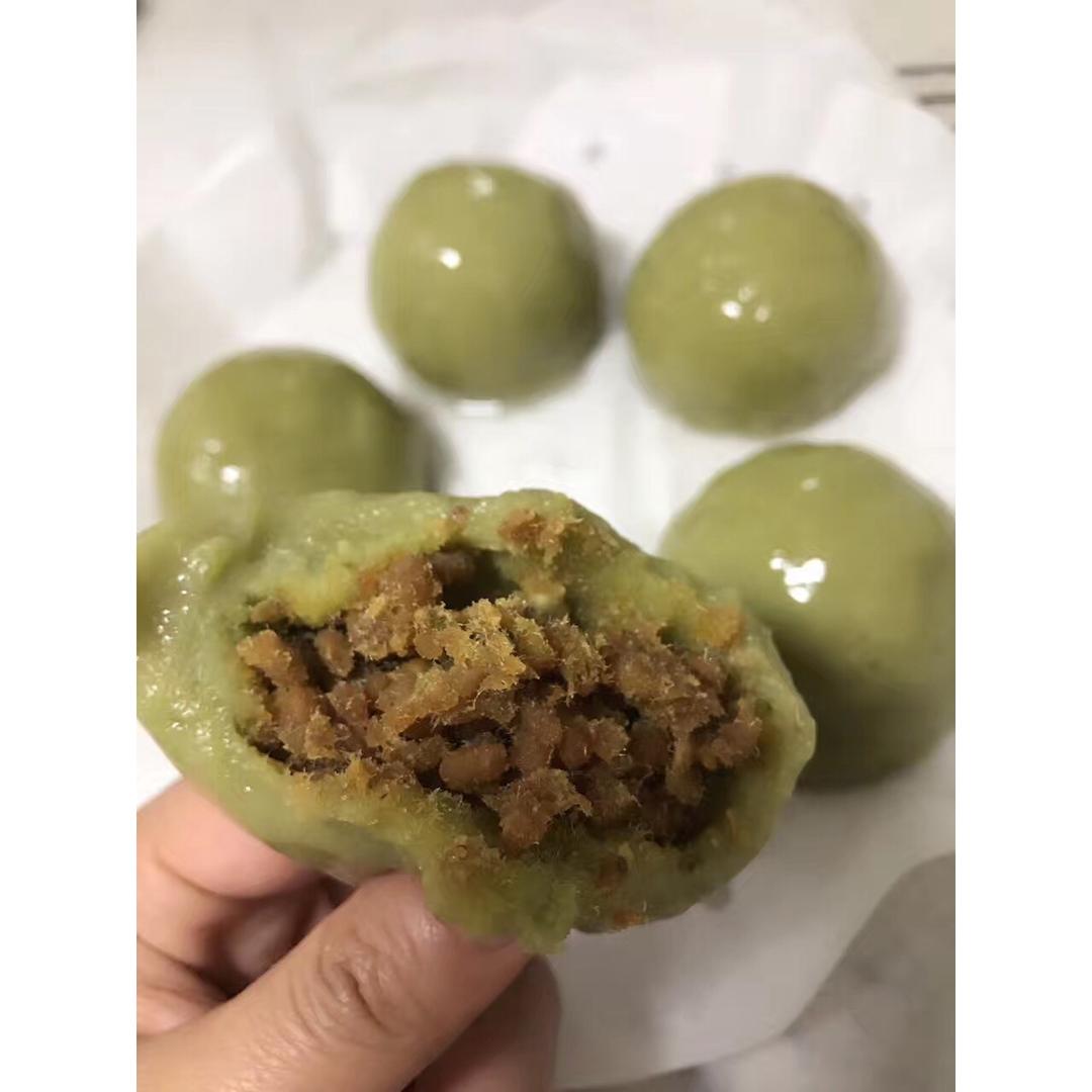 网红青团～～咸蛋黄肉松青团