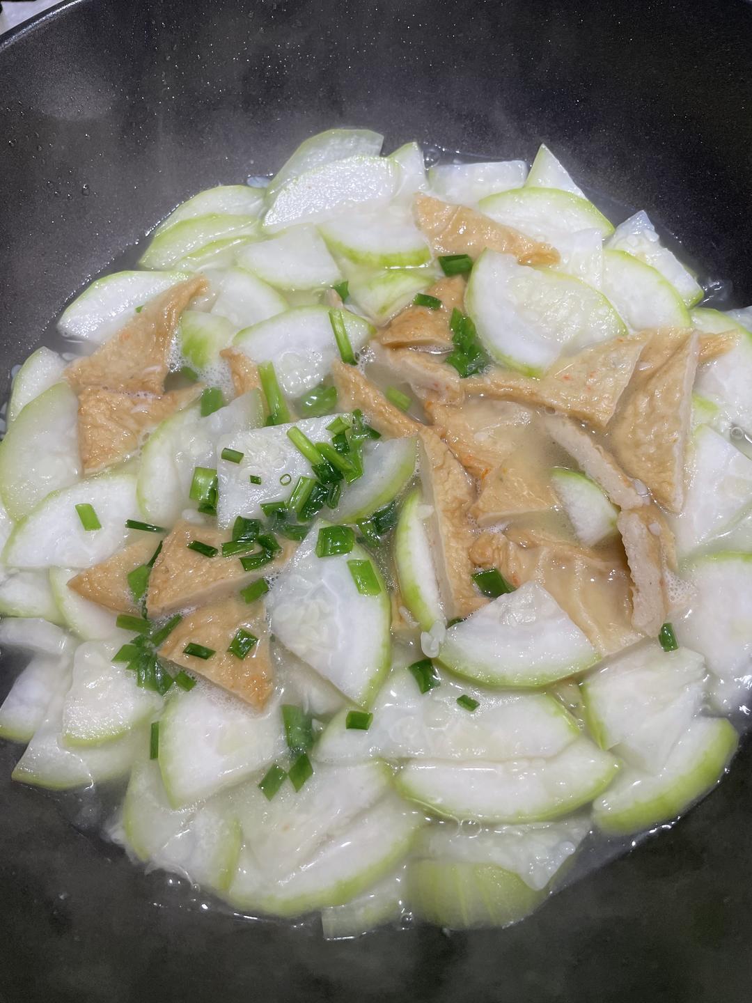 自创.毛瓜(长瓜)鱼糕汤的做法