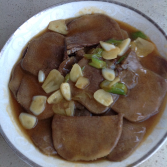 软糯鲜香扒牛舌