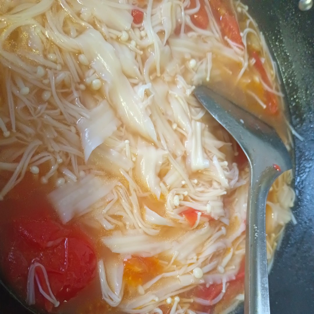 西红柿金针菇汤，超级鲜
