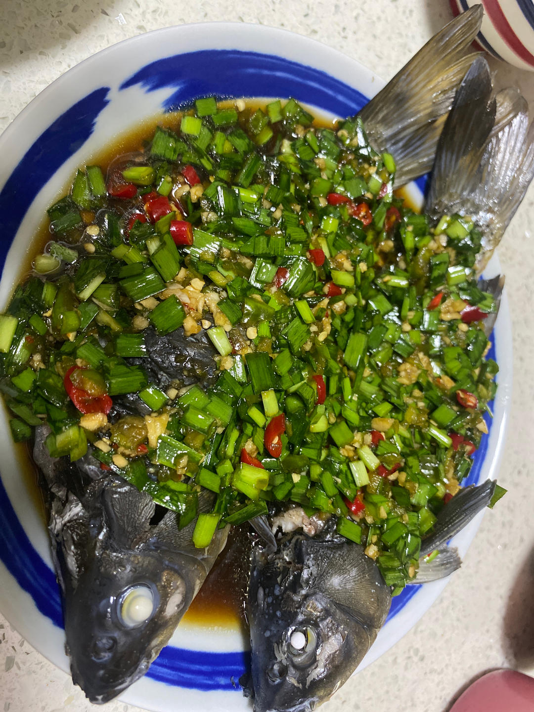 【凉拌鲫鱼】