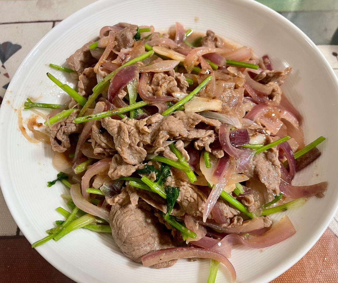 呼呼光盘的小炒黄牛肉