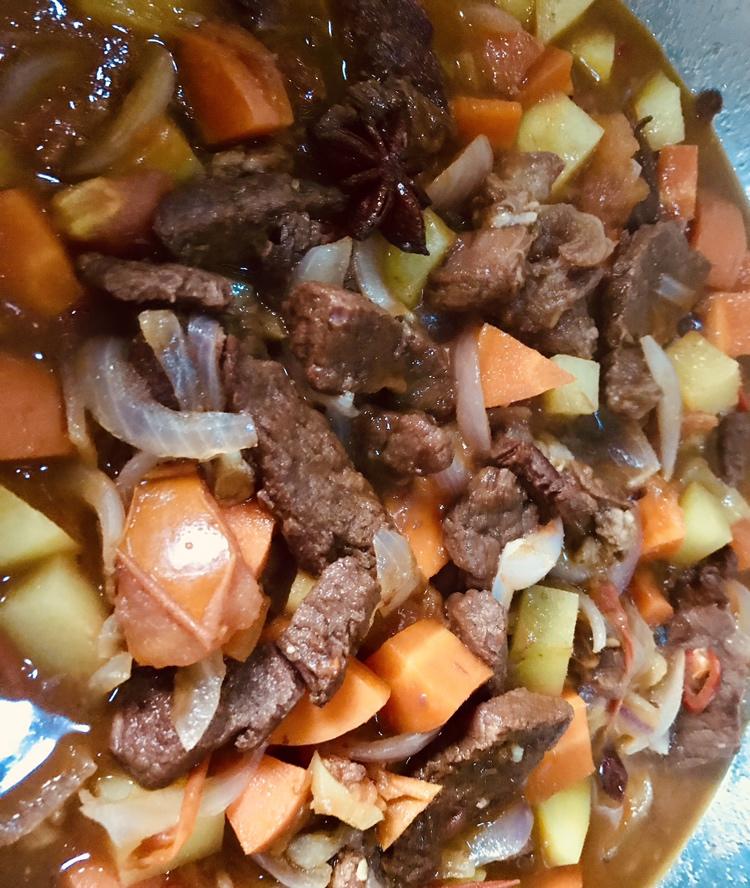 红烧牛肉土豆 （独家秘制）
