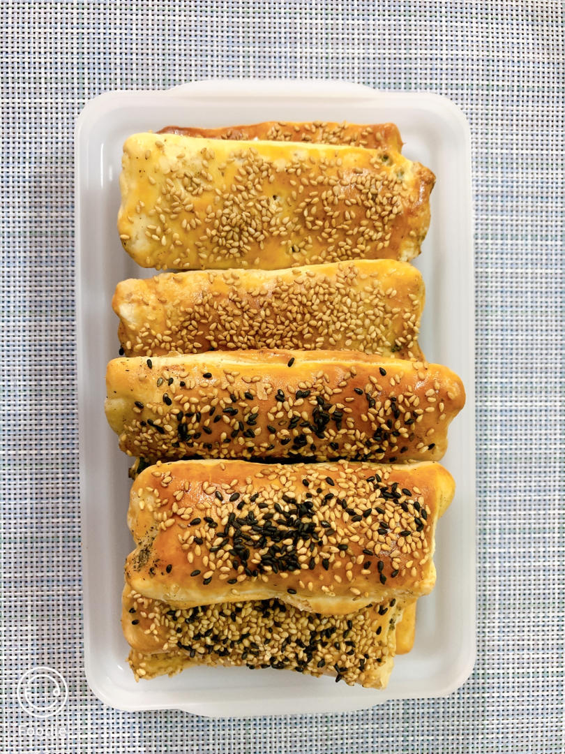 酥的掉渣的芝麻小酥烧饼