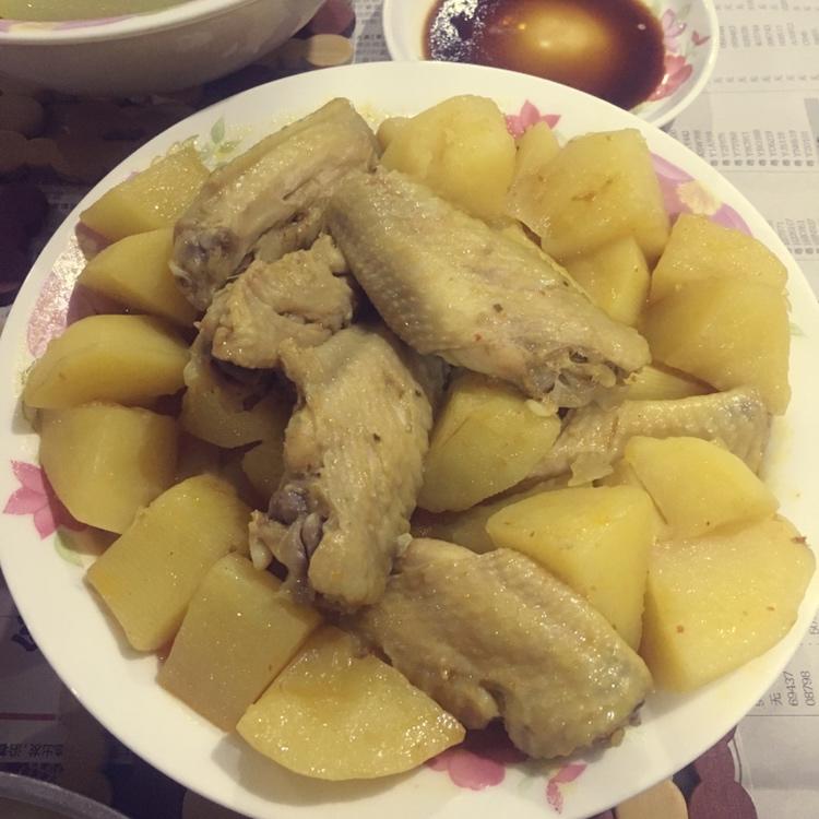 简单美味的土豆咖喱鸡翅