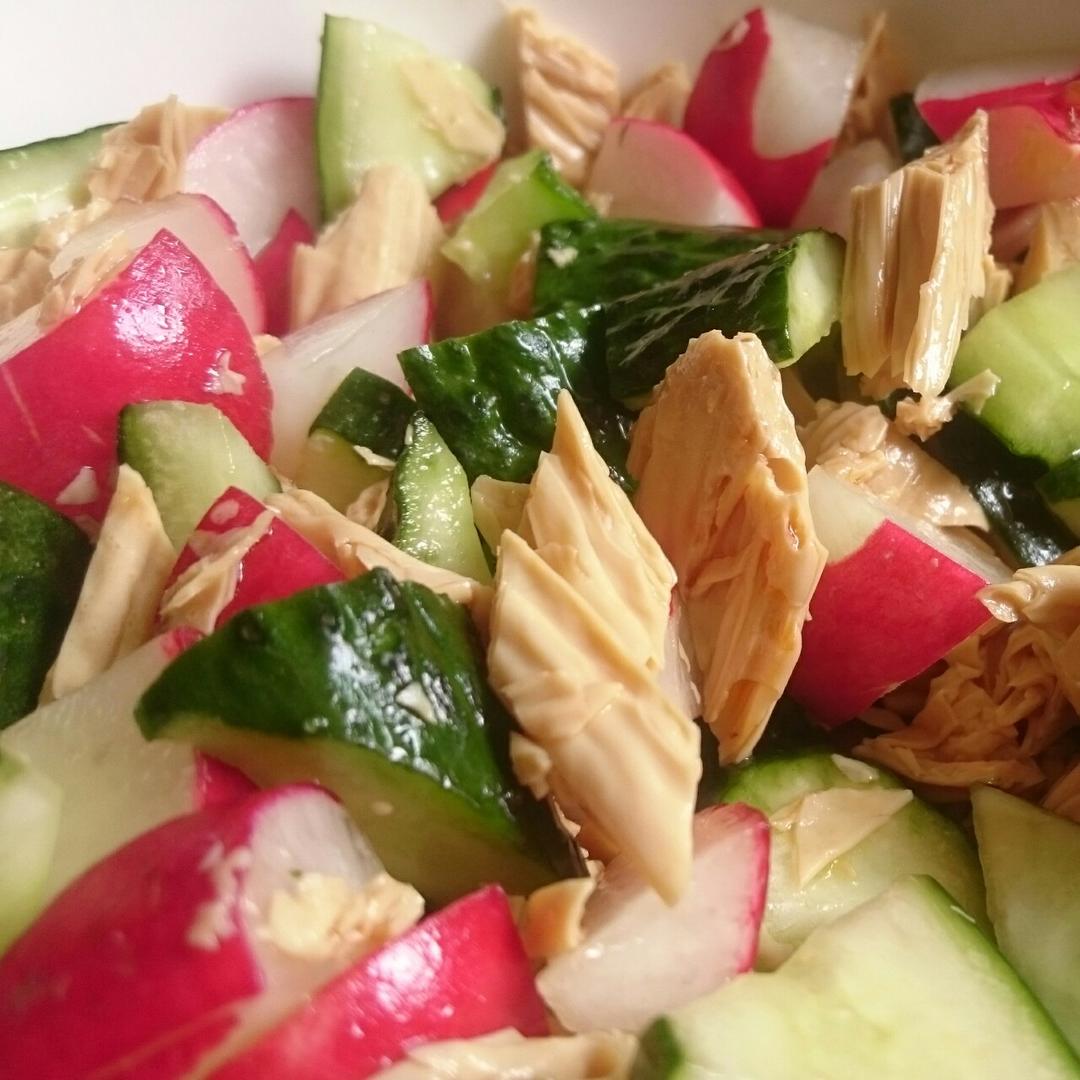 腐竹木耳大拌菜