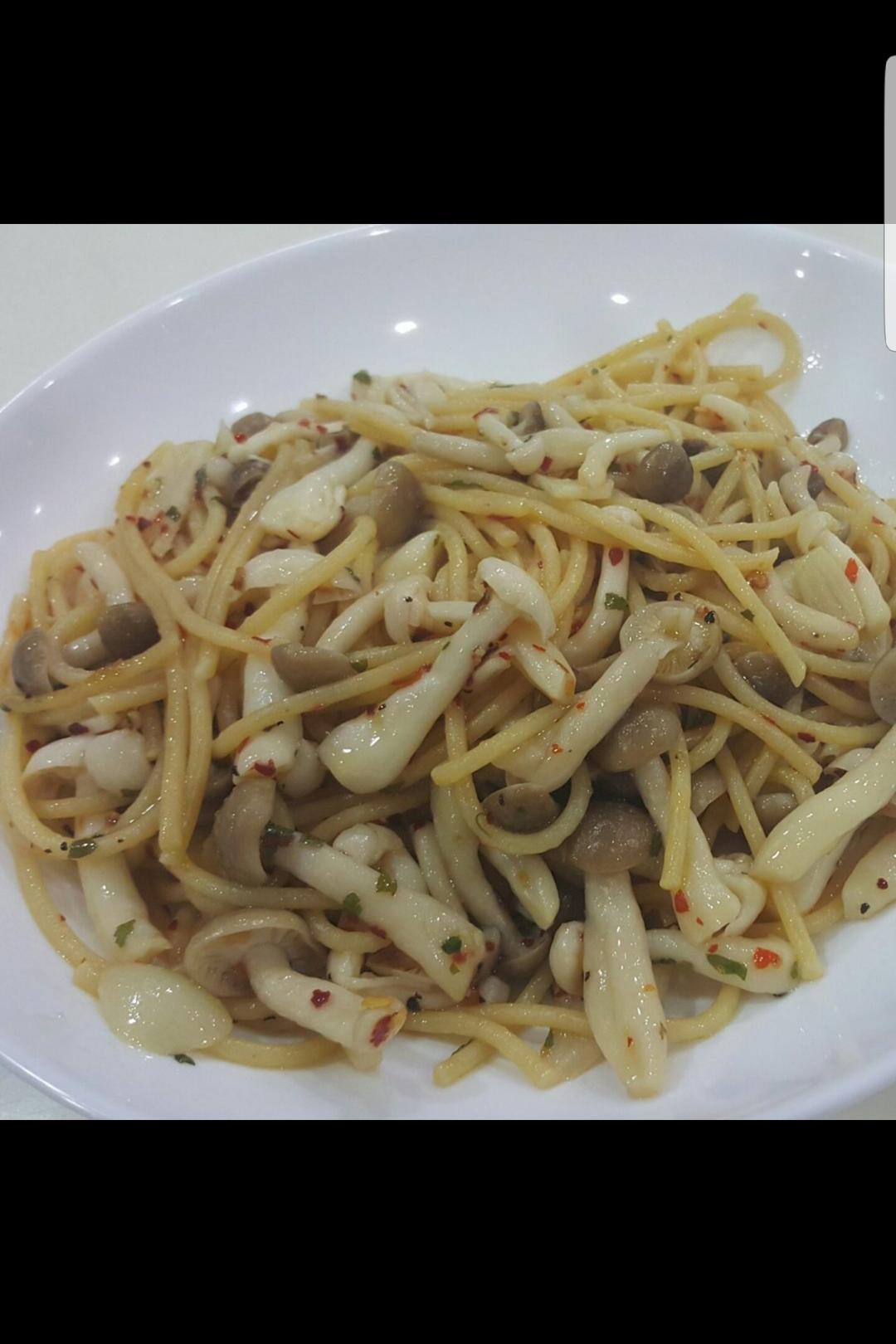 烟三文鱼蘑菇PASTA