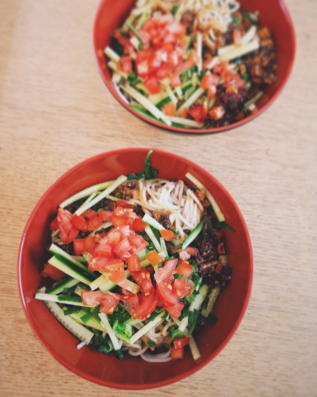 一夫食堂半半拌面