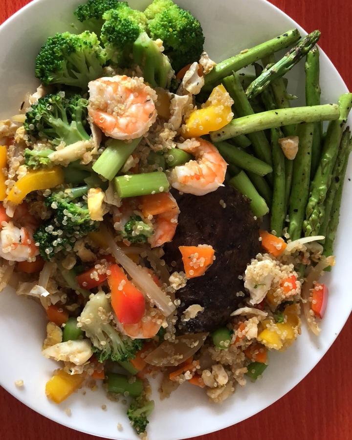 【虾仁蔬菜炒藜麦】营养早餐