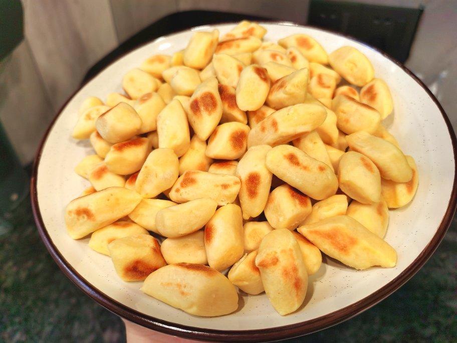 三个鸡蛋一碗面就能做出的小零食 哄娃神器 孩子一口一个喜欢的停不下来 附细节视频详解