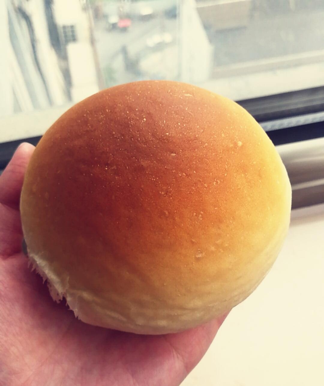 豆沙蛋黄面包～好吃到哭～