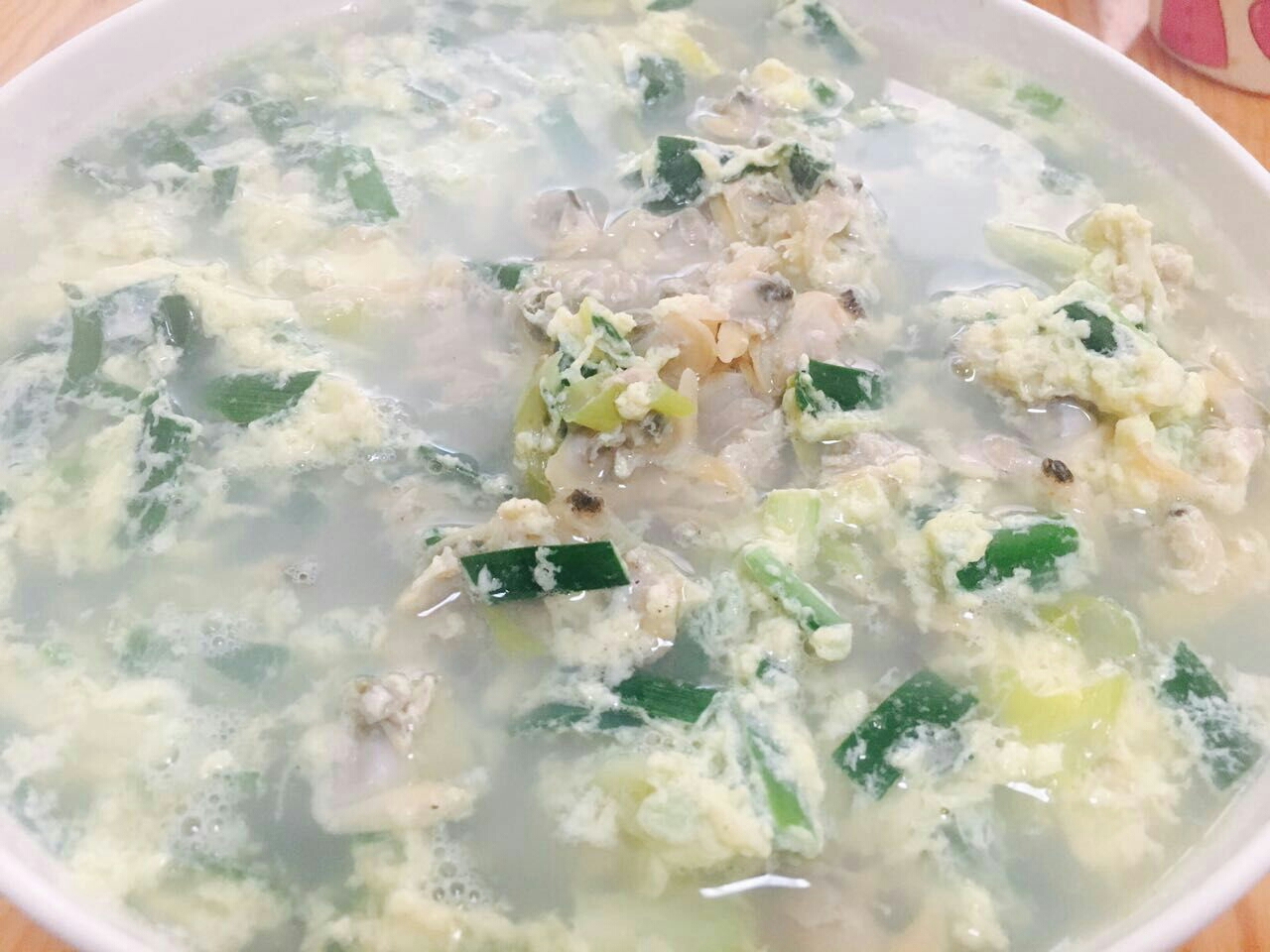 蛤蜊韭菜鸡蛋汤