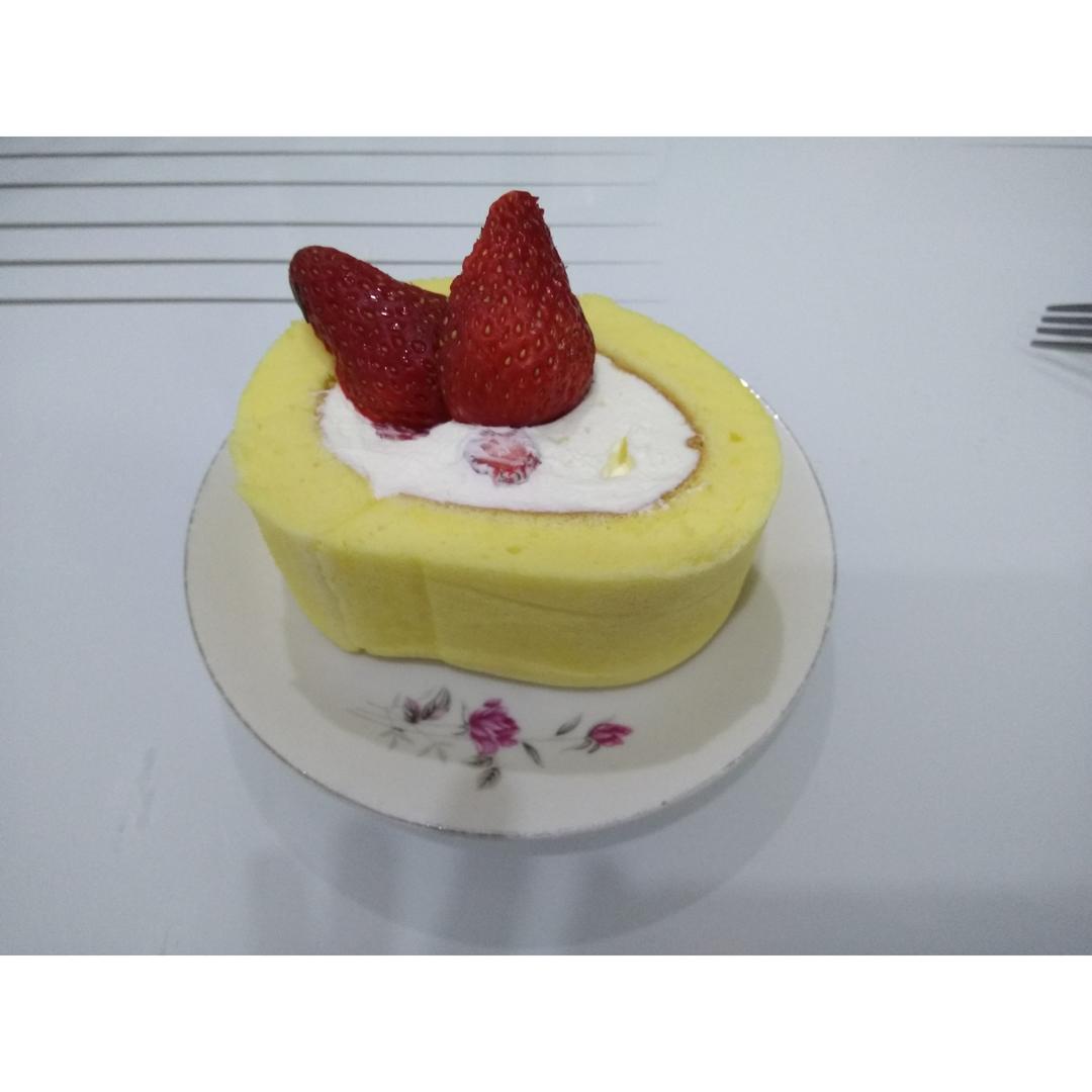 《Tinrry下午茶》教你做基础原味蛋糕卷