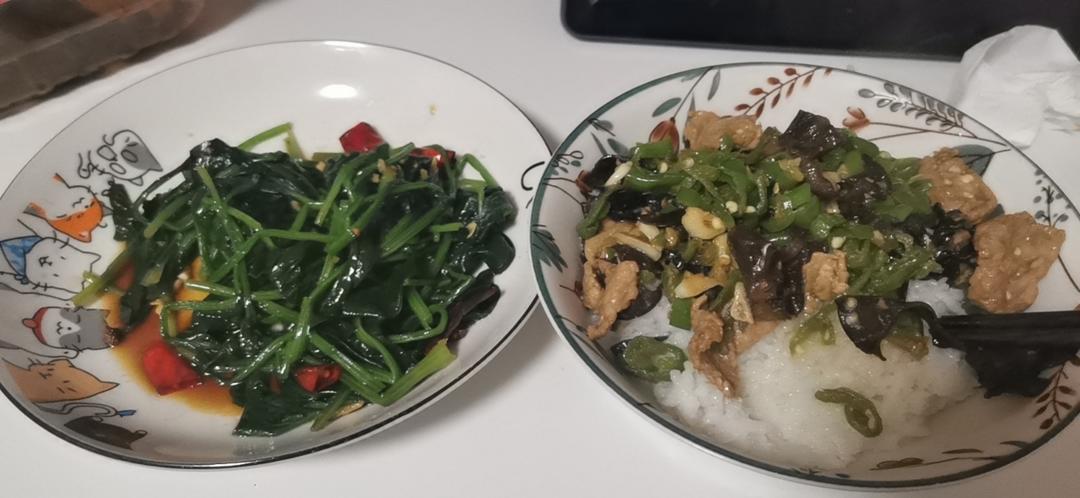 凉拌菠菜(家传秘方)