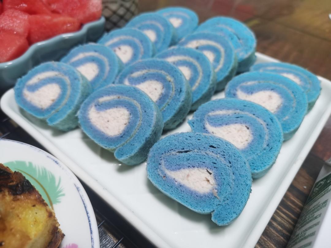 高颜值甜品❗️蓝颜蜜桃蛋糕卷