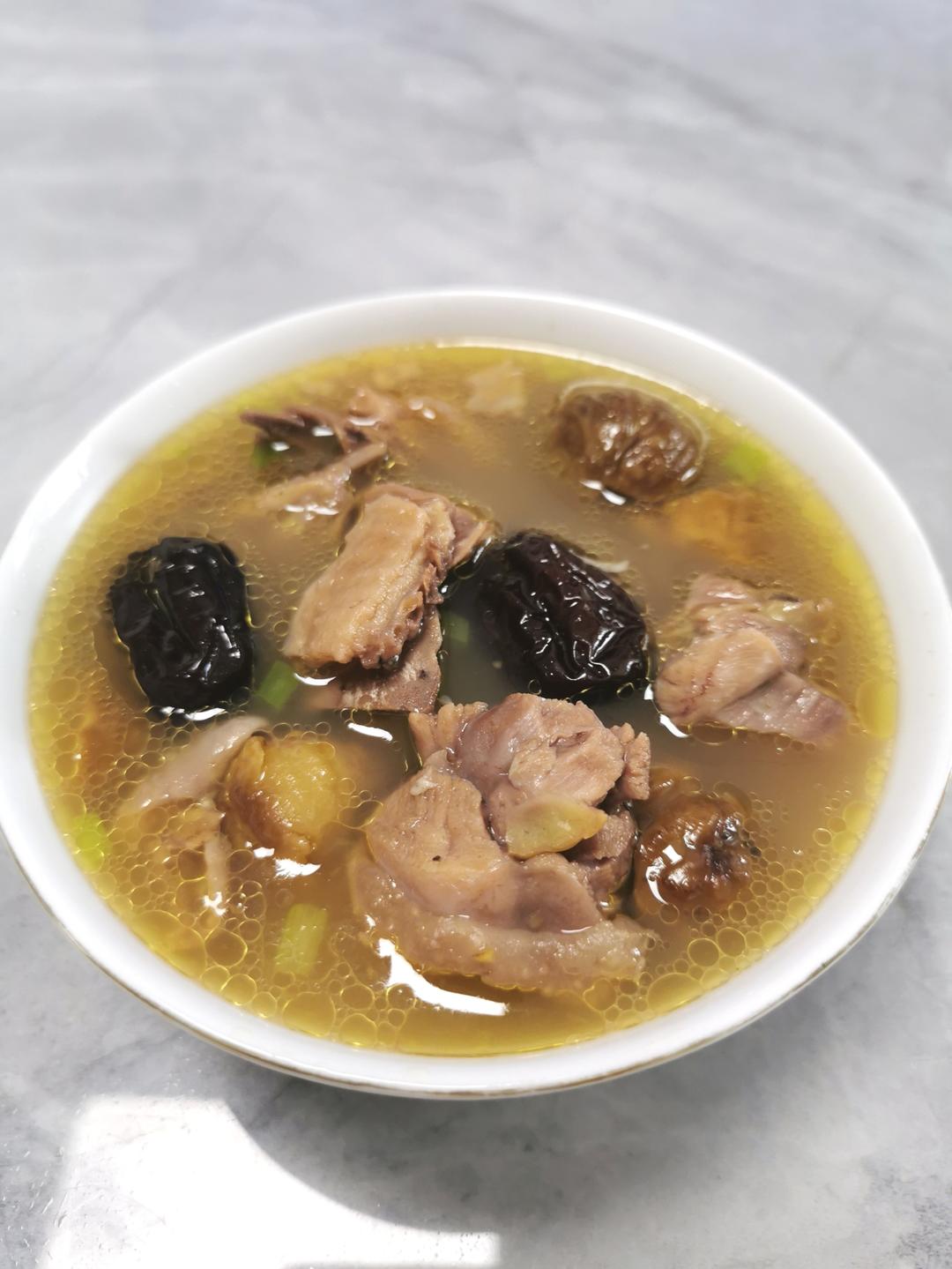 板栗炖鸡