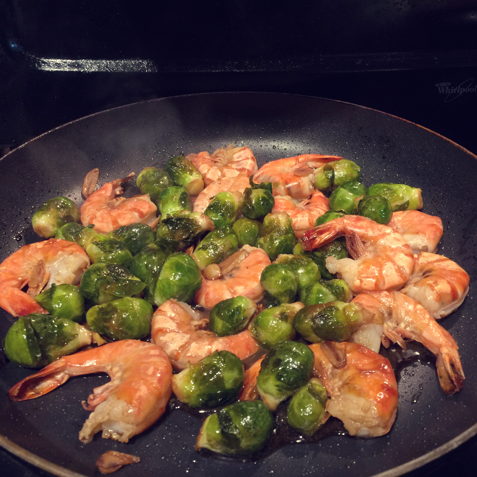 孢子甘蓝炒虾干 brussel sprout