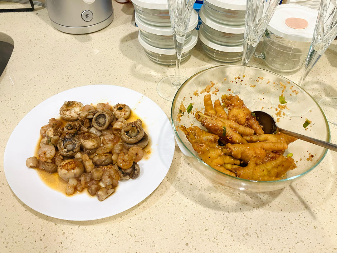 口蘑炒虾仁（厚皮橙姐姐菜谱